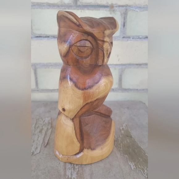Vintage Owl Carving - Picture 3 of 7